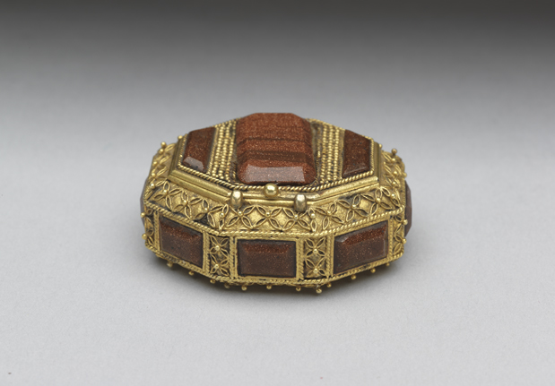 清 十八世紀 銅纍絲嵌金星玻璃盒